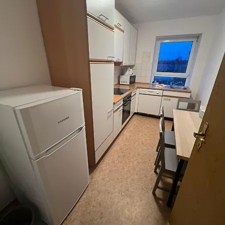 Monteurwohnung Naehe Leuna, Halle Und Leipzig Appartement *