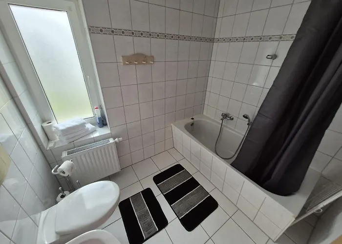 Апартаменты Monteurwohnung Naehe Leuna, Halle Und Leipzig